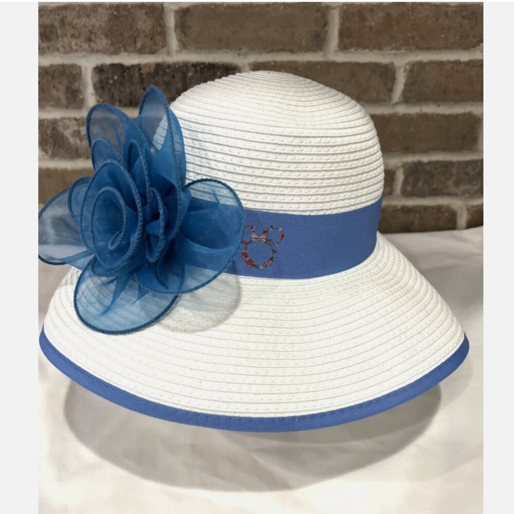 DISNEY EPCOT UK United Kingdom White & Blue Straw Sun Hat Mickey Ears Flag Logo